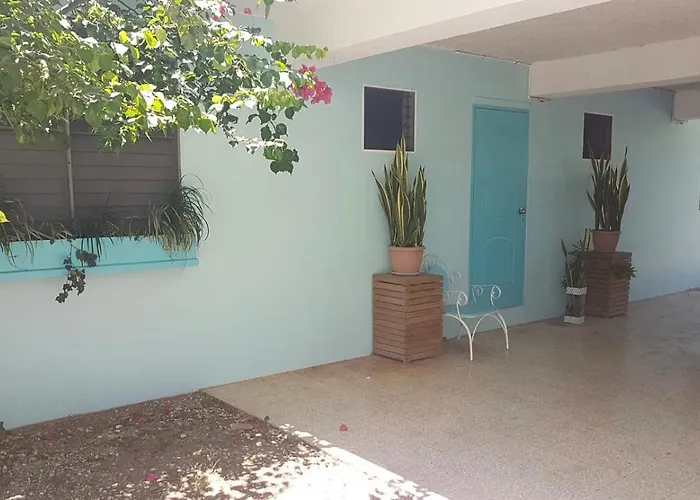Ginger Mango Garden Cottage - Beach-5Min Drive, 1 Hr Montego Bay, 25 Mins Ocho Rios Runaway Bay